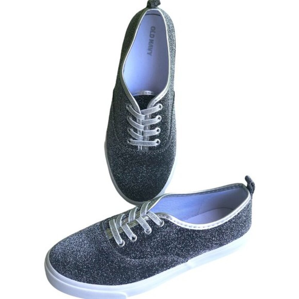 old navy women's flat‎   low top lace up sneker